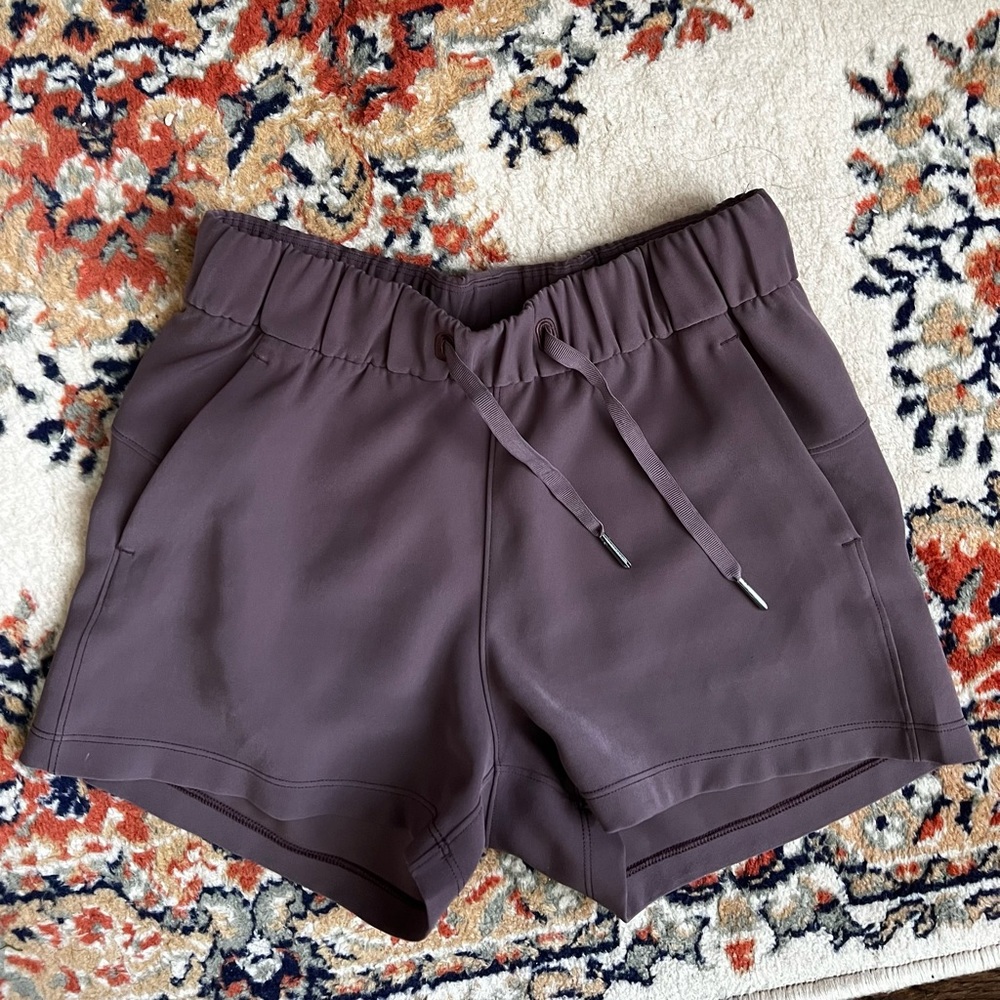 Women’s Lululemon Mauve/Brown Shorts Size 2 Good Condition